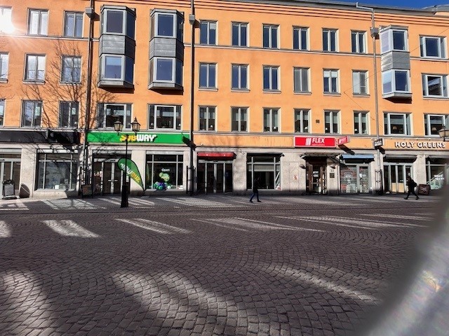 Drottninggatan 22-24, Butikslokal