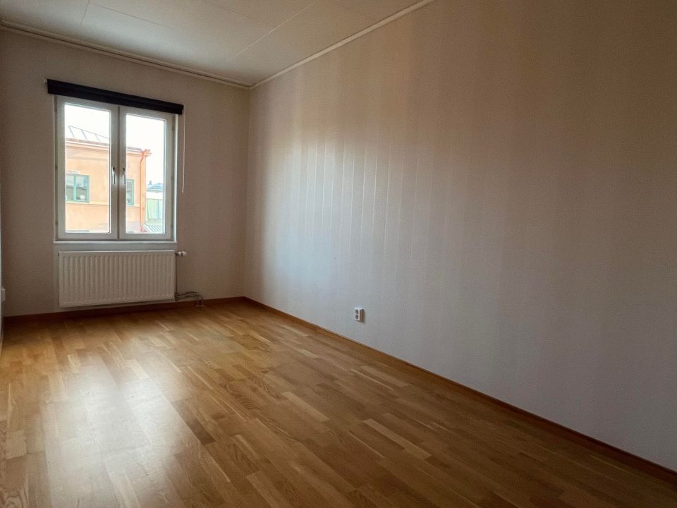 Rudbecksgatan 11H (radhus) garageplats ingår