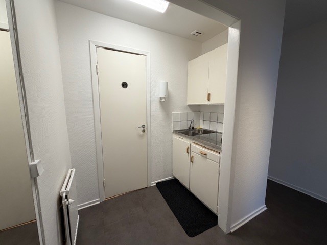 Järnvägsgatan 11, liten butikslokal på norr