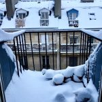 Snö och is på balkonger