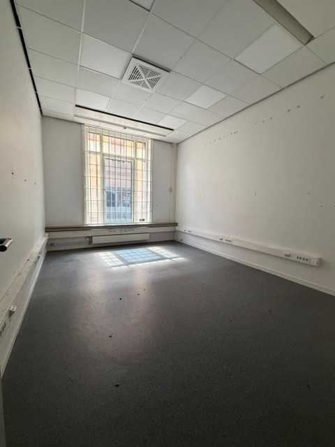 Drottninggatan 22-24, Butik